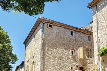 Une affaire commerciale et maison de charme 
