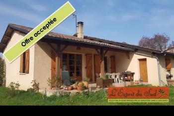 Single-storey house at 5mn from the center of Gaillac.
