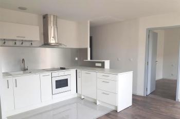 Two-room flat Rabastens town centre