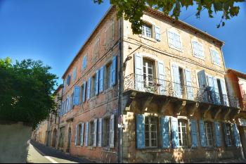 HOTEL PARTICULIER - COUR - GARAGE - CENTRE VILLE